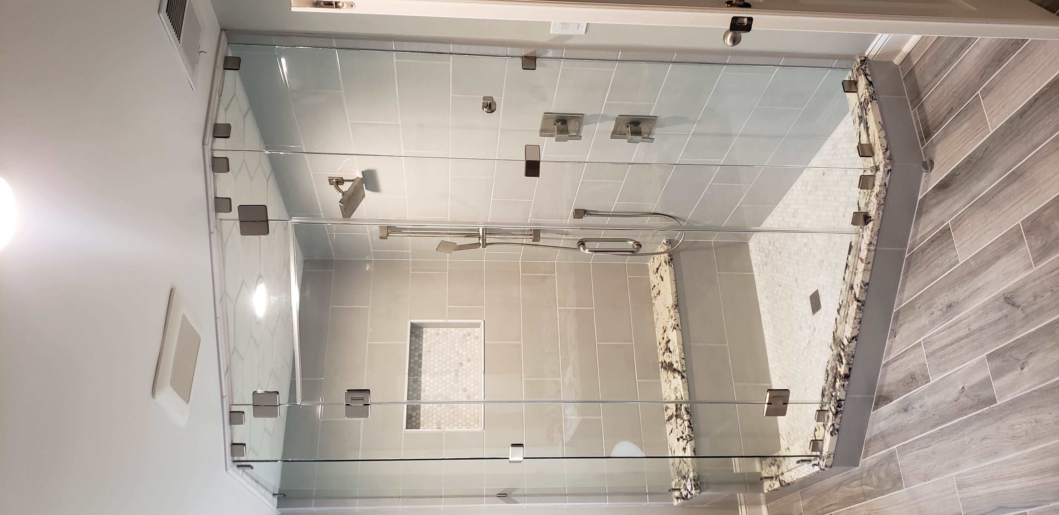 Neo-Angle Steamer with Notched Panel